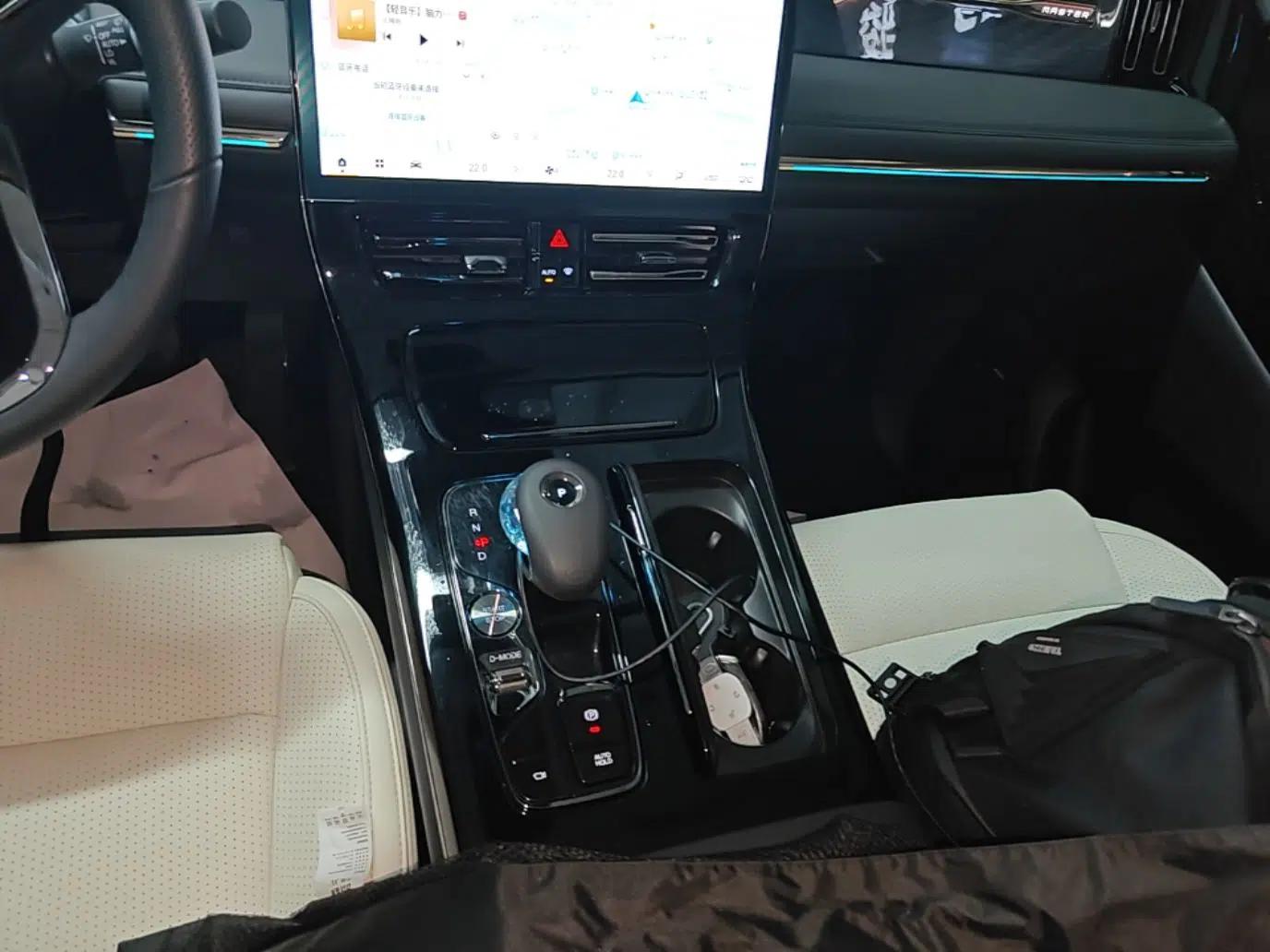 GAC Trumpchi E9 2023 E9 Championship Edition — миниатюра 21