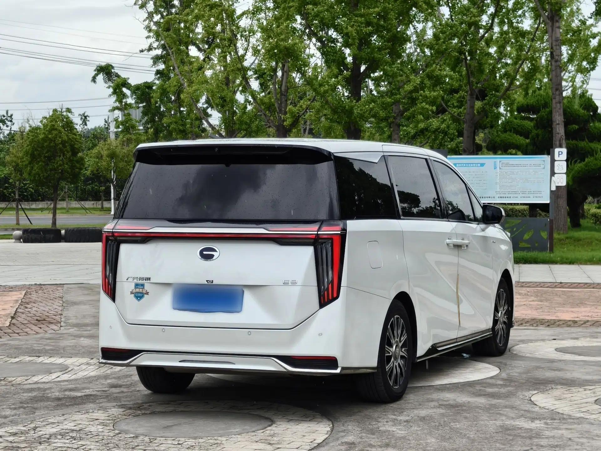 GAC Trumpchi E9 2023 E9 MAX — миниатюра 16