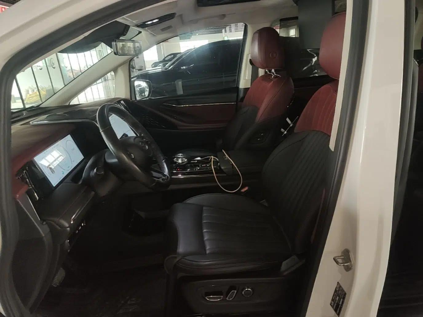 GAC Trumpchi E9 2023 E9 MAX — миниатюра 28
