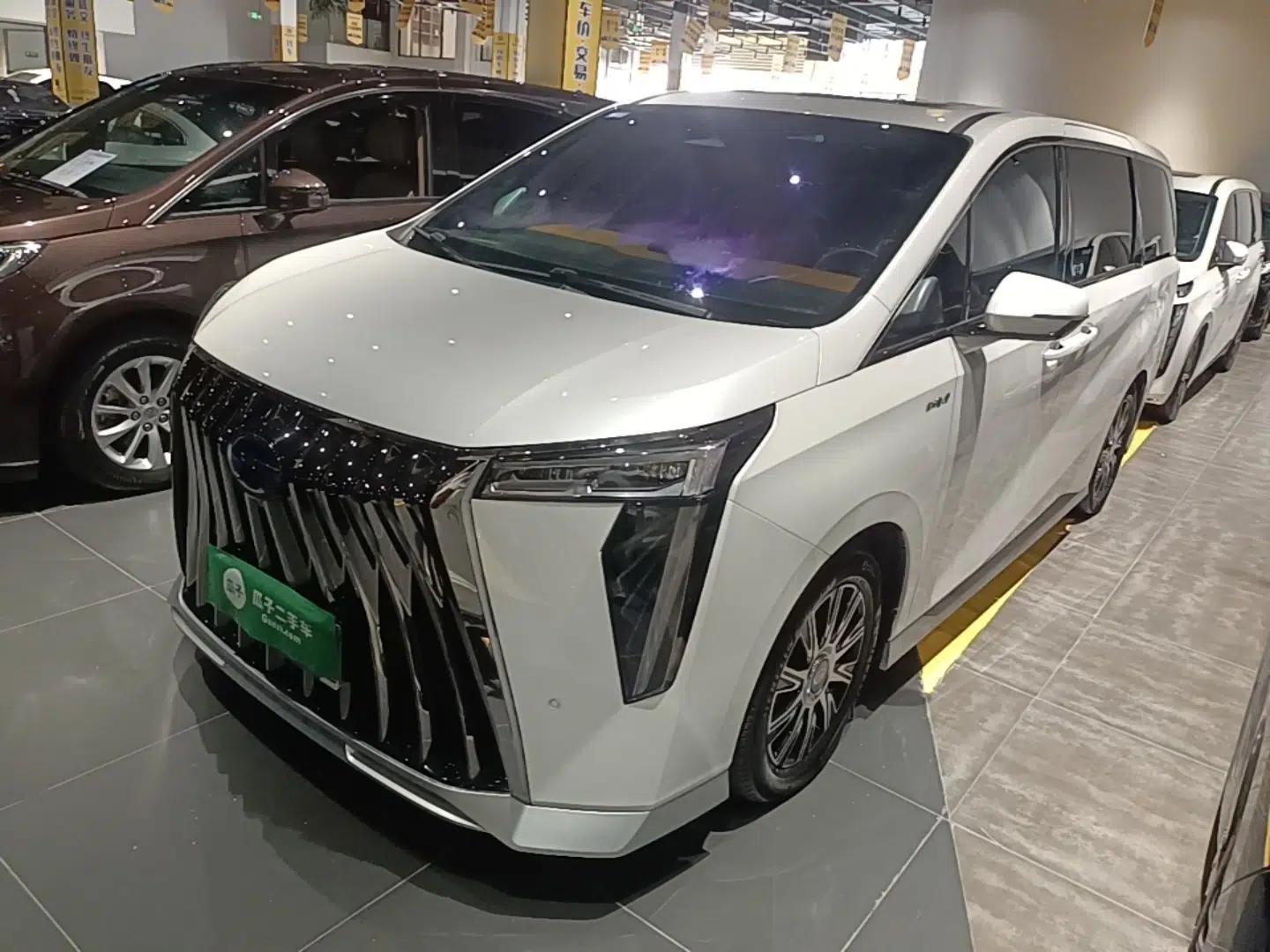 GAC Trumpchi E9 2025 E9 Superfast Charging Champion — миниатюра 1