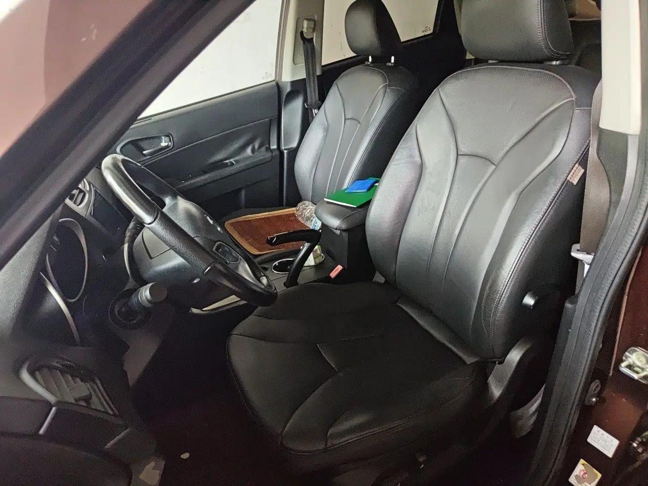 GAC Trumpchi GS5 2013 2.0L Automatic Two-Wheel Drive Light Interior Special Edition — миниатюра 15