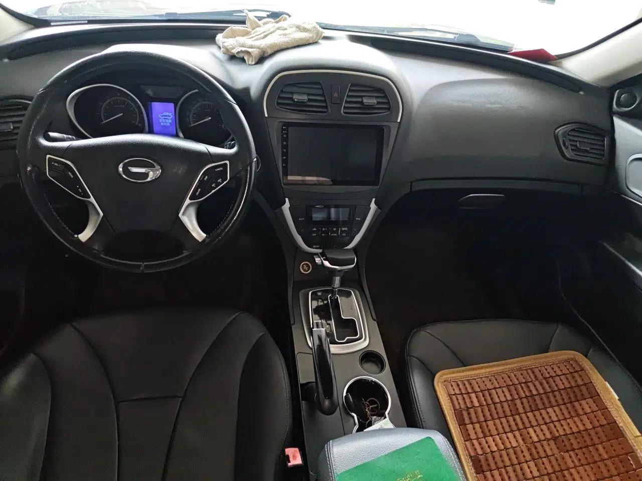 GAC Trumpchi GS5 2013 2.0L Automatic Two-Wheel Drive Light Interior Special Edition — миниатюра 9