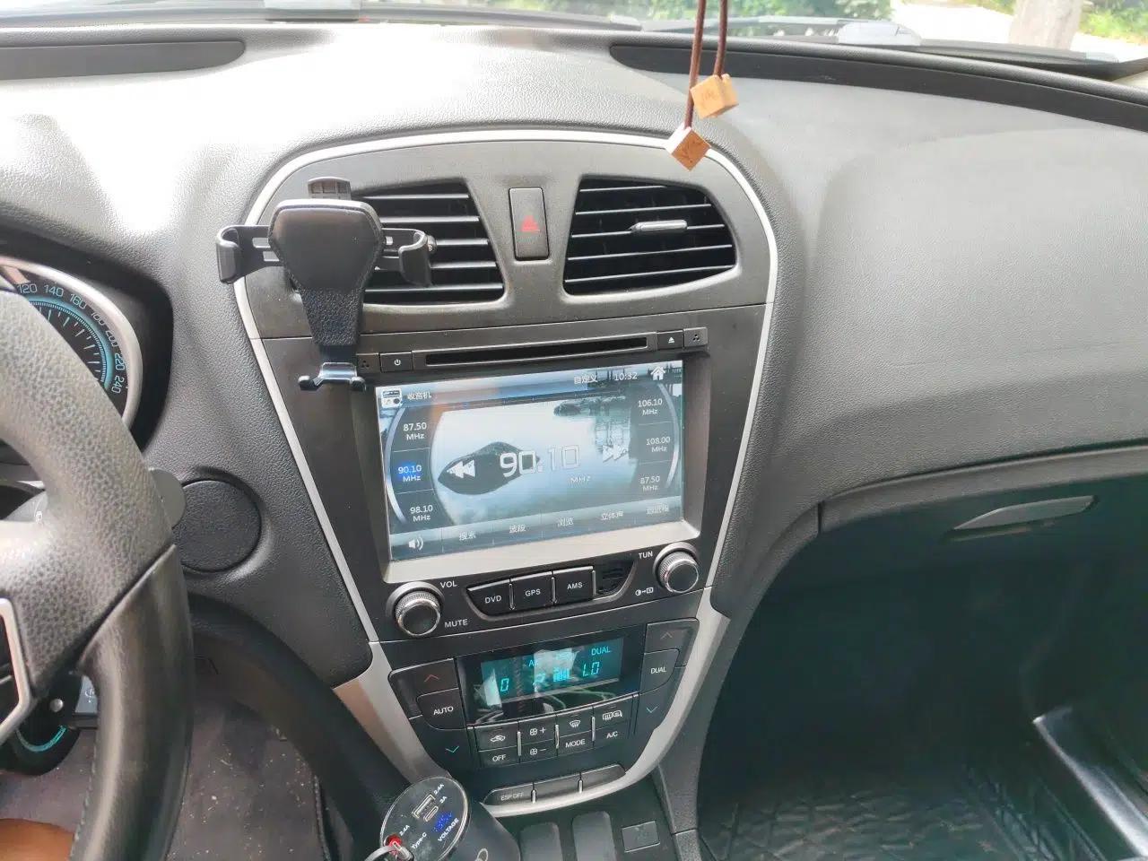 GAC Trumpchi GS5 2014 2.0L Manual Two-Wheel Drive Anniversary Value Edition — миниатюра 13