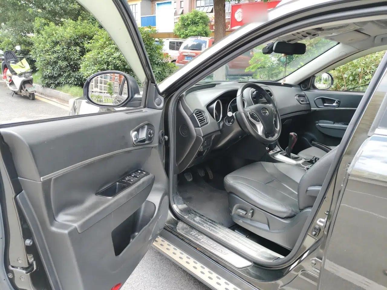 GAC Trumpchi GS5 2014 2.0L Manual Two-Wheel Drive Anniversary Value Edition — миниатюра 16