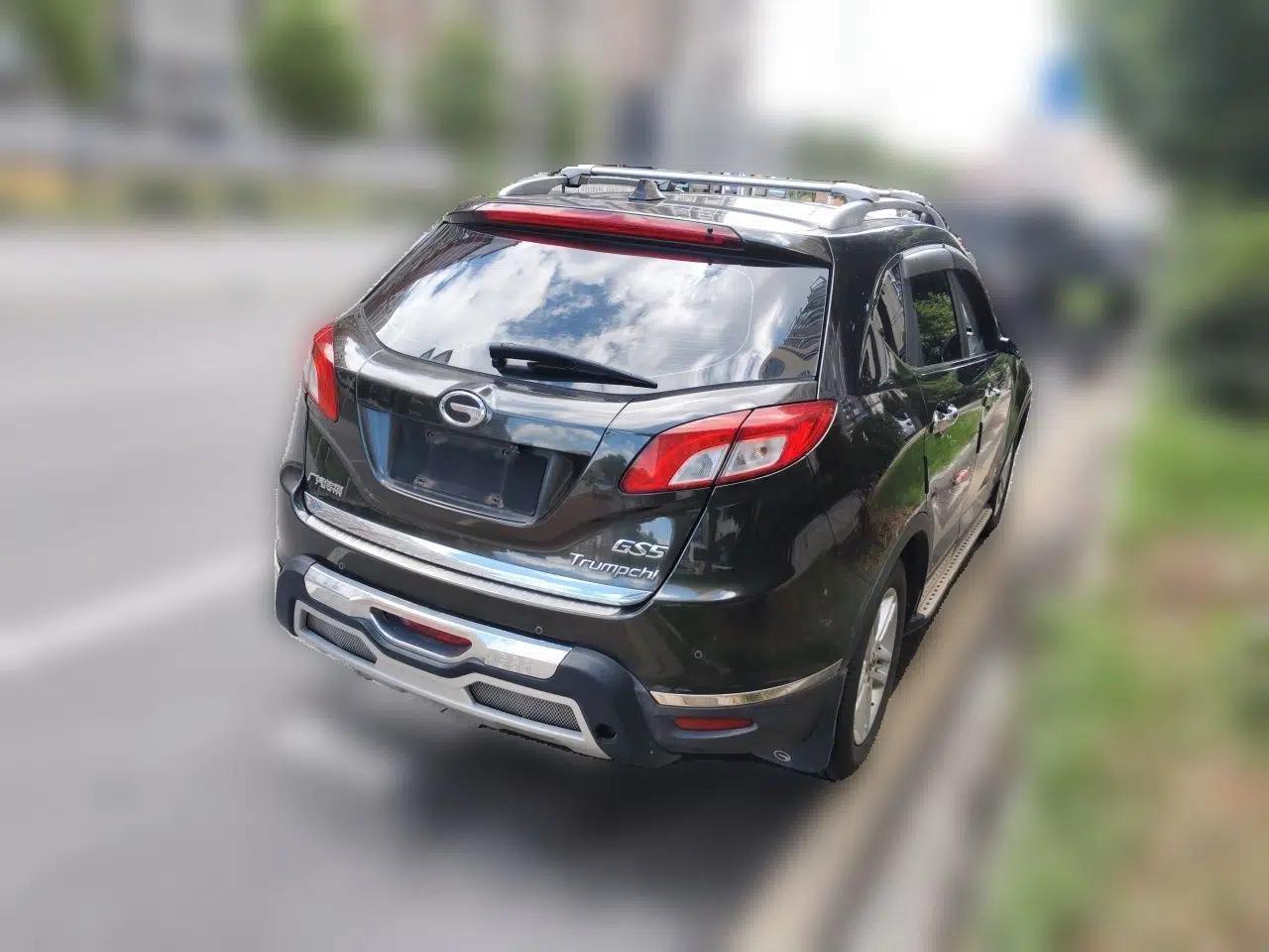 GAC Trumpchi GS5 2014 2.0L Manual Two-Wheel Drive Anniversary Value Edition — миниатюра 6