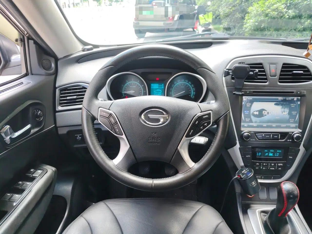 GAC Trumpchi GS5 2014 2.0L Manual Two-Wheel Drive Anniversary Value Edition — миниатюра 10
