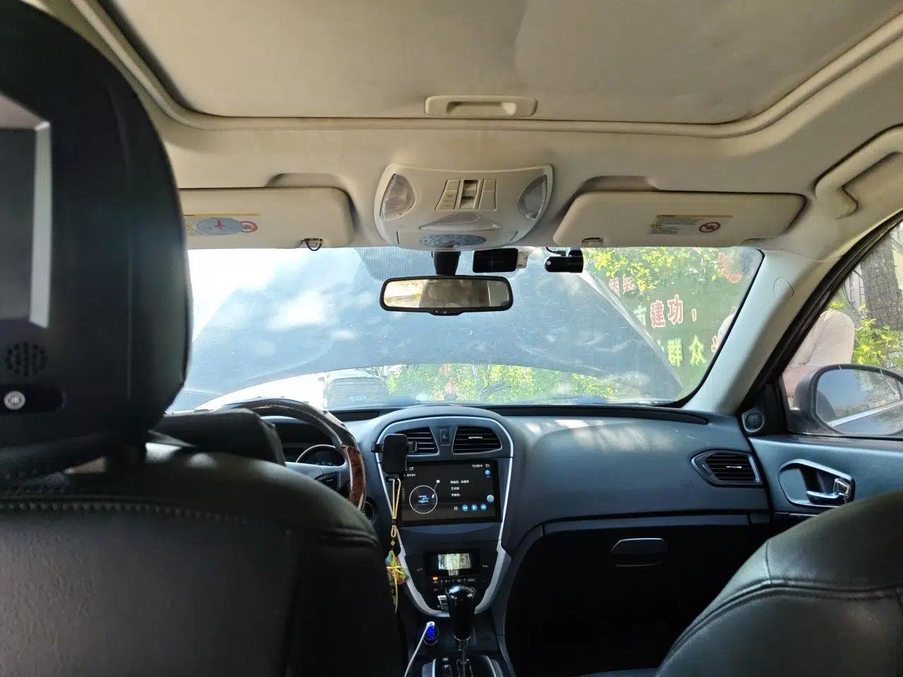 GAC Trumpchi GS5 2013 2.0L Automatic Two-Wheel Drive Light Interior Special Edition — миниатюра 18