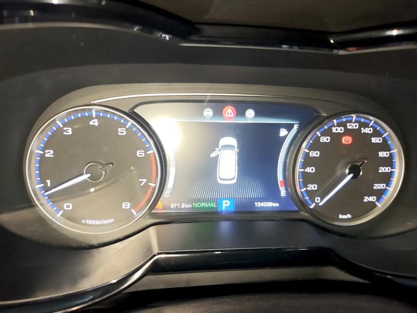 GAC Trumpchi GS7 2017 280T Two-Wheel Drive Luxury Model — миниатюра 20