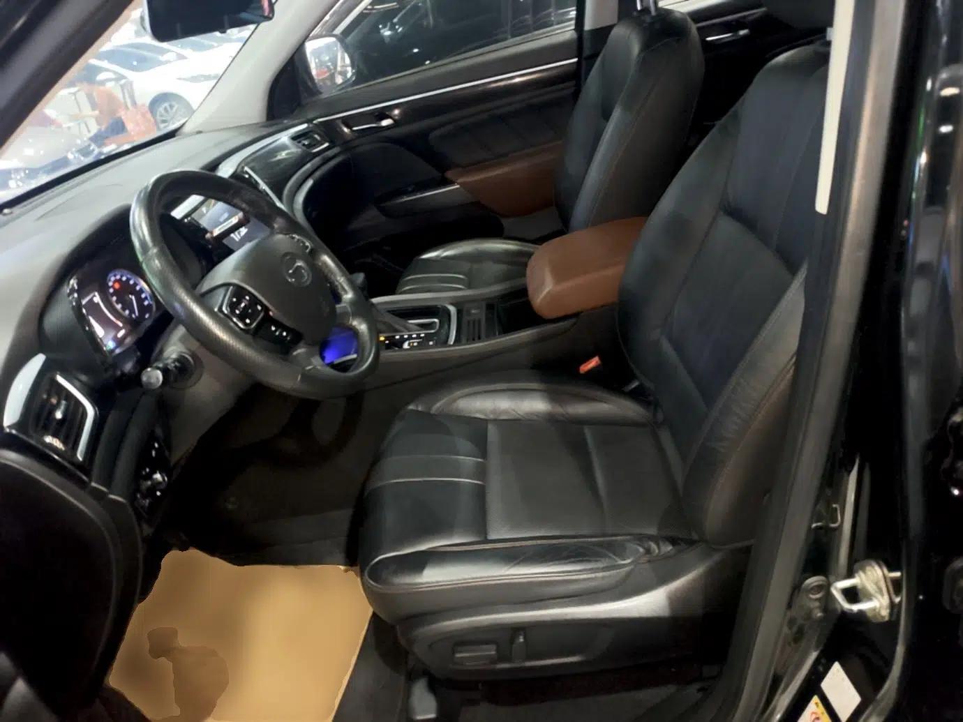 GAC Trumpchi GS7 2017 280T Two-Wheel Drive Luxury Model — миниатюра 23