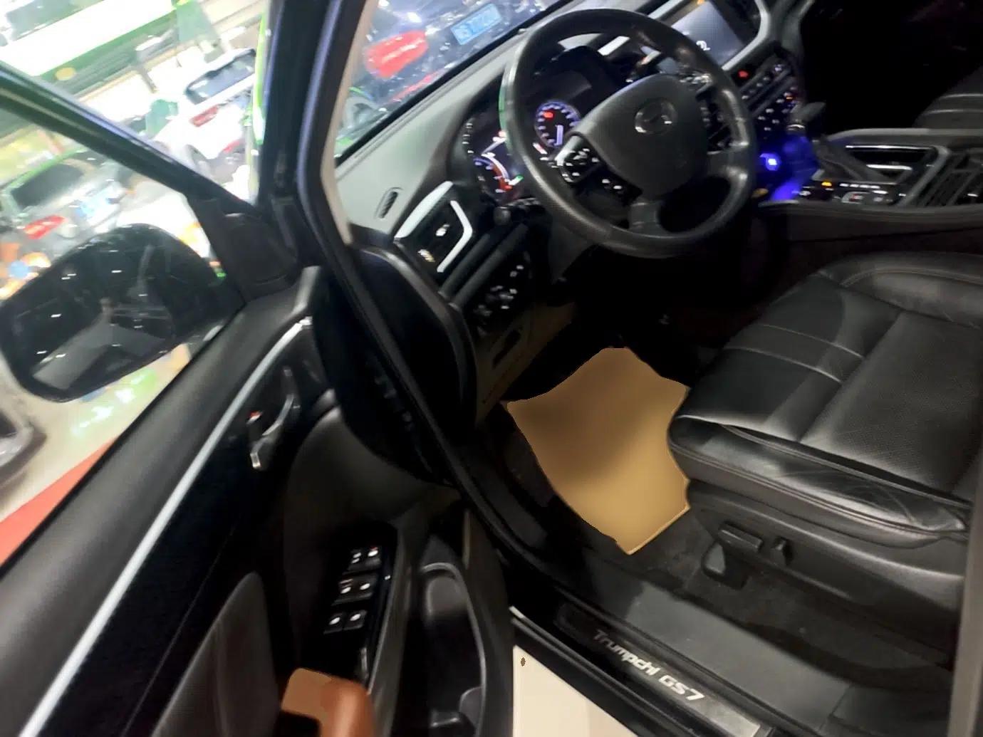 GAC Trumpchi GS7 2017 280T Two-Wheel Drive Luxury Model — миниатюра 24