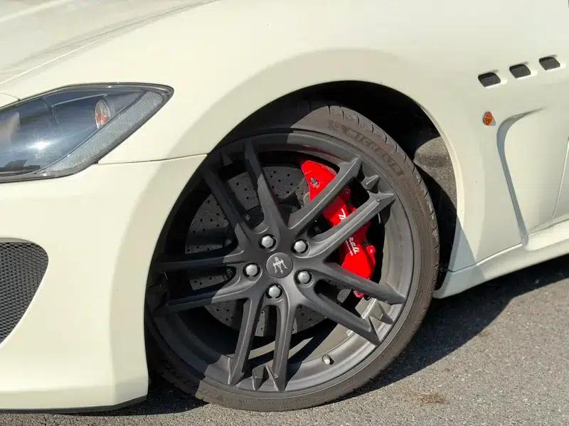 GranTurismo 2012 4.7L MC Stradale — миниатюра 9