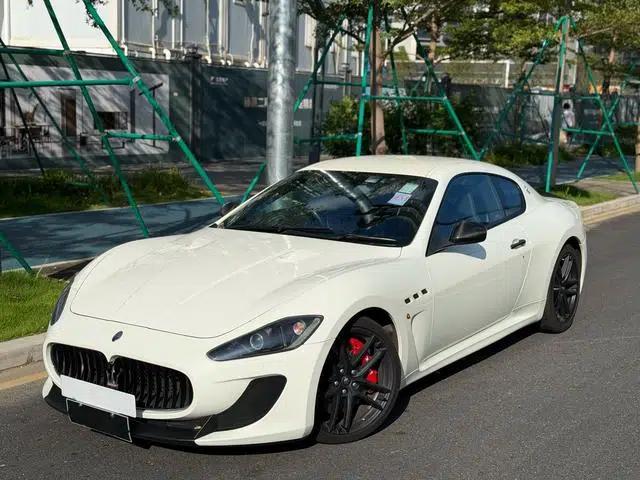 GranTurismo 2012 4.7L MC Stradale