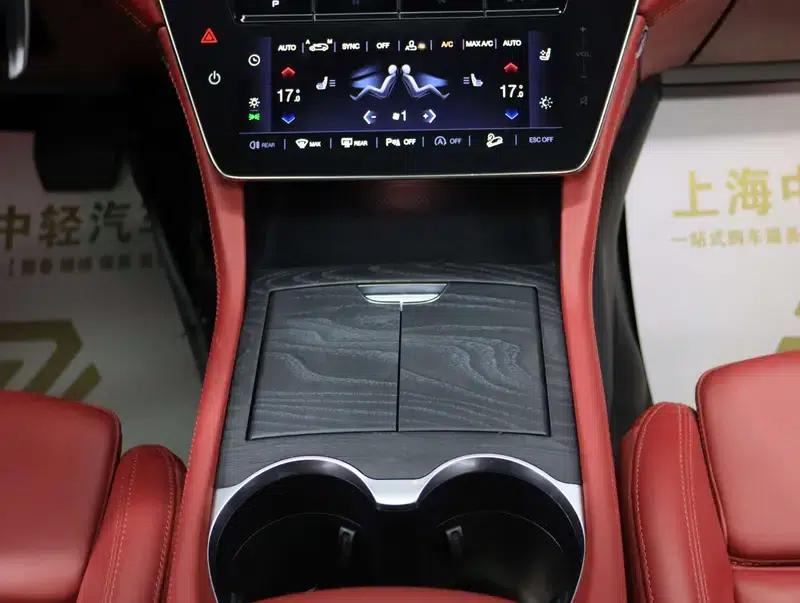 2023 Grecale 2.0T GT — миниатюра 22