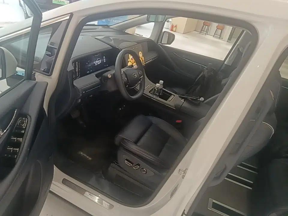 GAC Trumpchi Xiangwang M8 2025 Kunkun Series Ultra First-Class Cabin — миниатюра 18