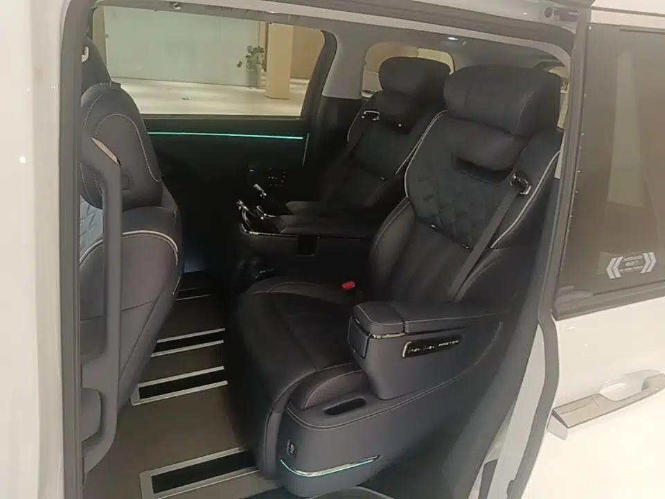 GAC Trumpchi Xiangwang M8 2025 Kunkun Series Ultra First-Class Cabin — миниатюра 20
