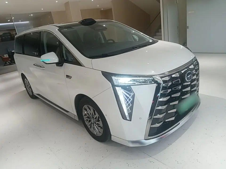 GAC Trumpchi Xiangwang M8 2025 Kunkun Series Ultra First-Class Cabin — миниатюра 3