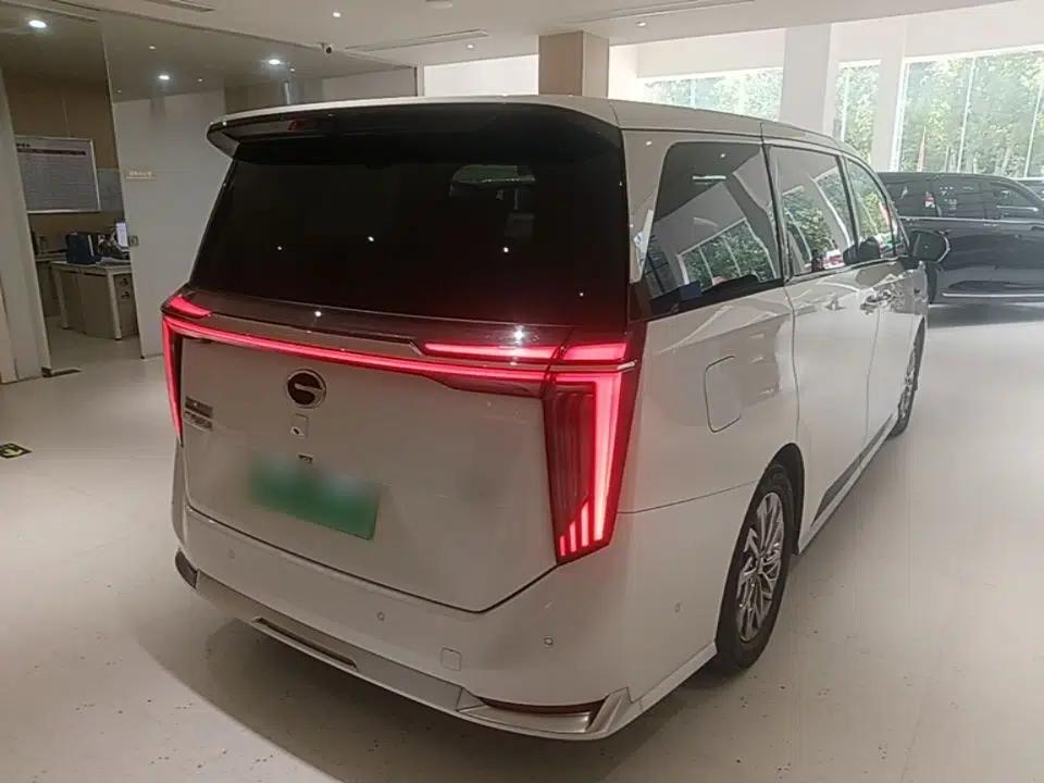 GAC Trumpchi Xiangwang M8 2025 Kunkun Series Ultra First-Class Cabin — миниатюра 6