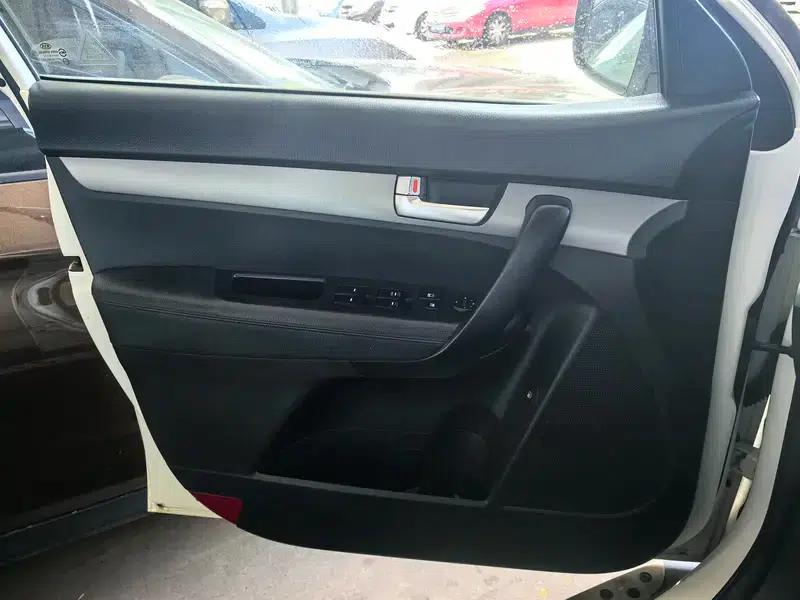 2013 Sorento 2.4L 7-seater Petrol Luxury Edition (China IV Emission Standard) — миниатюра 16