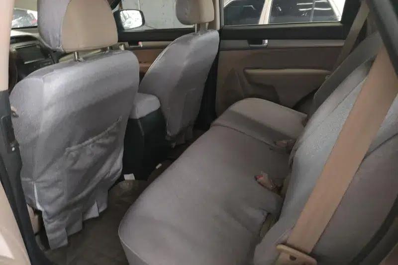2012 Sorento 2.4L Petrol Comfort Edition — миниатюра 16