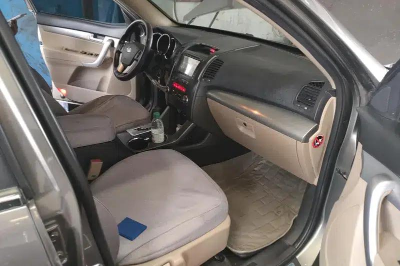 2012 Sorento 2.4L Petrol Comfort Edition — миниатюра 10