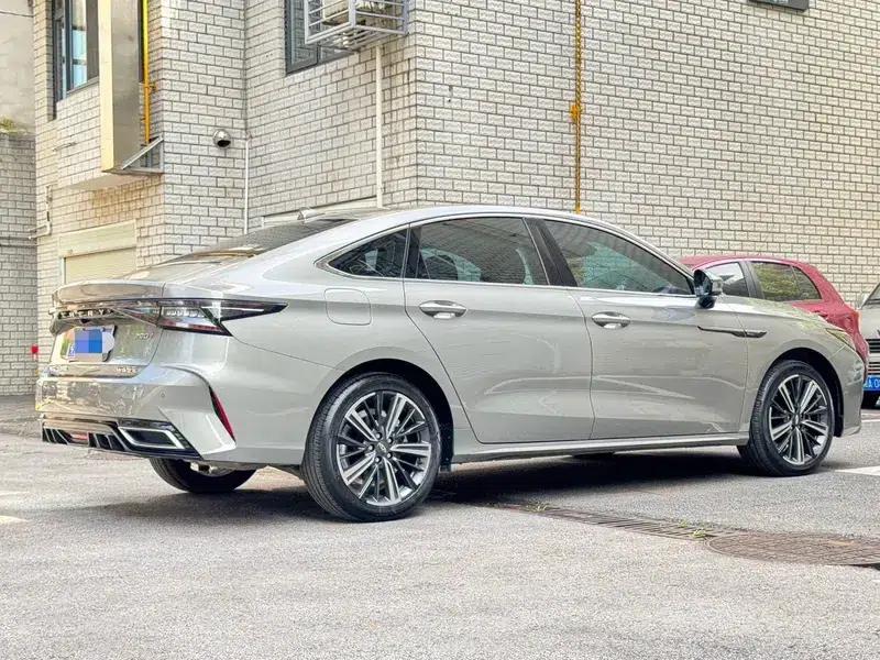 Chery Arrizo 8 2022 1.6TGDI DCT Elegance — миниатюра 6