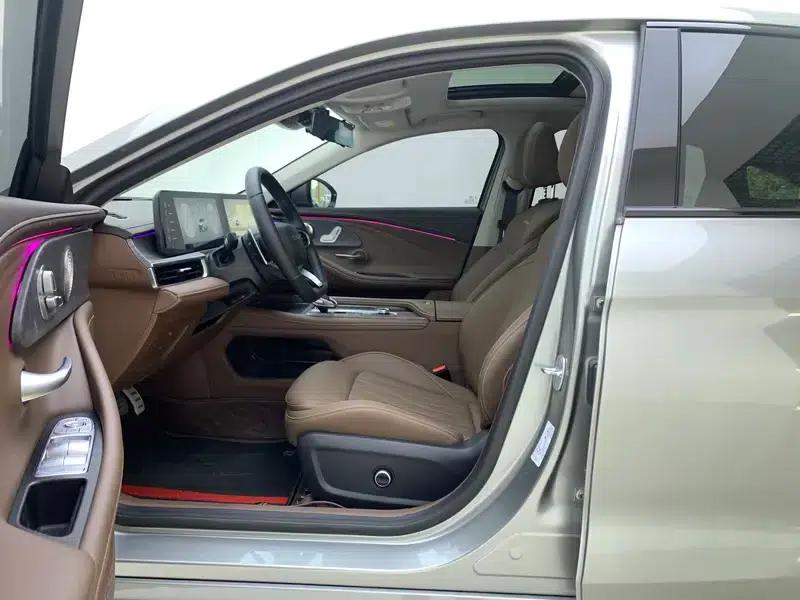 Chery Arrizo 8 2023 High-Performance Edition 2.0T DCT — миниатюра 17
