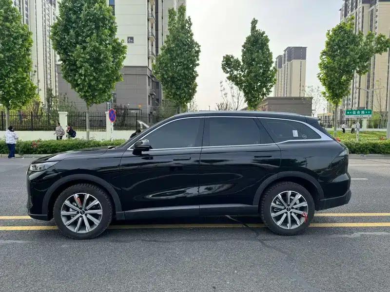 Chery Tiggo 8L 2025 2.0T Automatic Changhong Edition — миниатюра 3