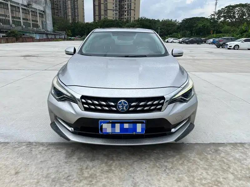 Venucia D60 2018 1.6L CVT Intelligent Elite Edition — миниатюра 2