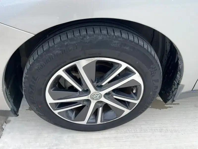 Venucia D60 2018 1.6L CVT Intelligent Elite Edition — миниатюра 11