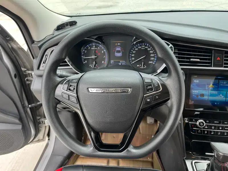 Venucia D60 2018 1.6L CVT Intelligent Elite Edition — миниатюра 16