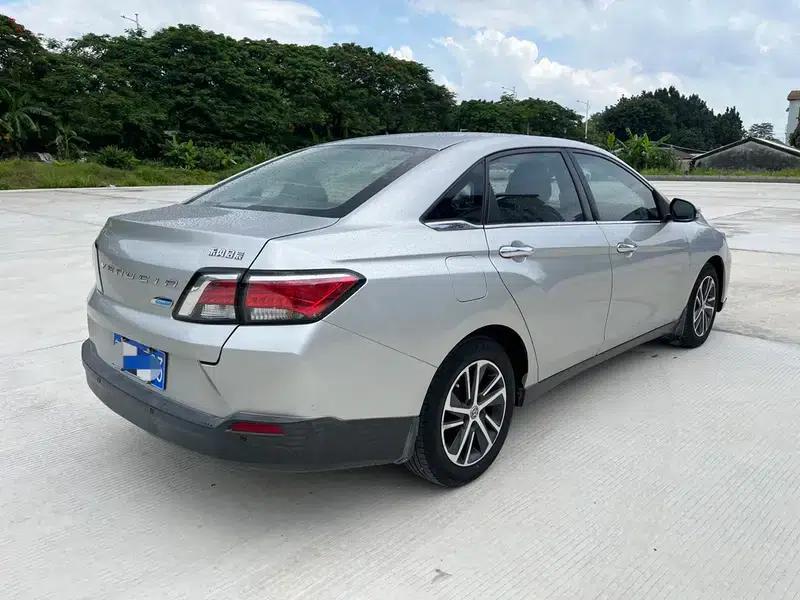 Venucia D60 2018 1.6L CVT Intelligent Elite Edition — миниатюра 6