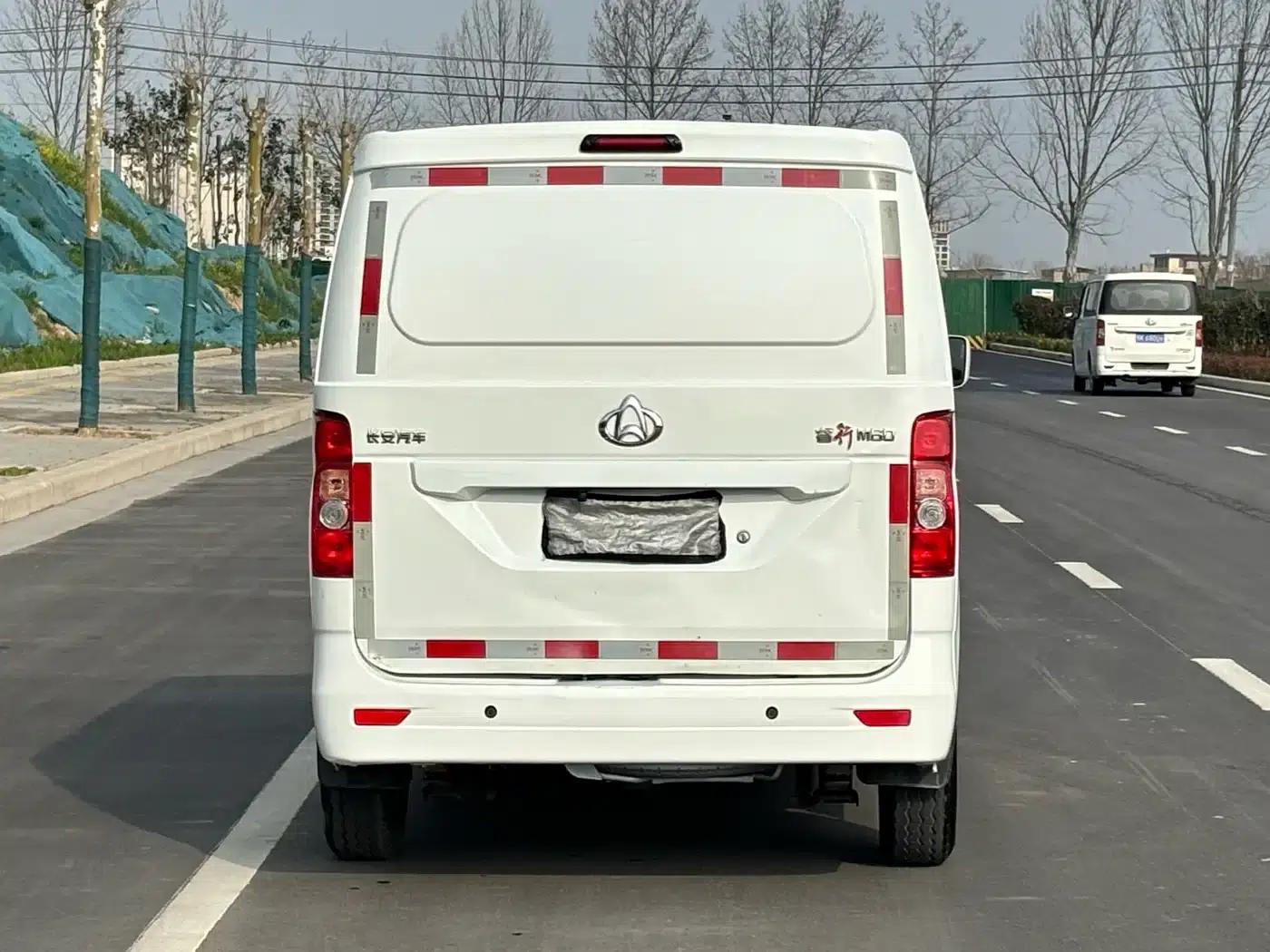 Changan Ruixing M60 2023 1.5L GDI Comfort Passenger Bus (6/7 seats) — миниатюра 8