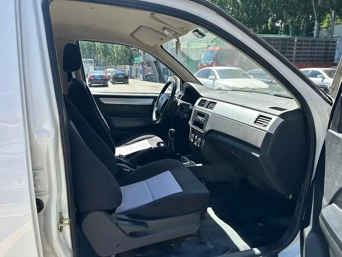 Changan Shenqi F30 2019 1.5L Elite Edition National VI Dual Cab Short Wheelbase DAM15KL — миниатюра 11
