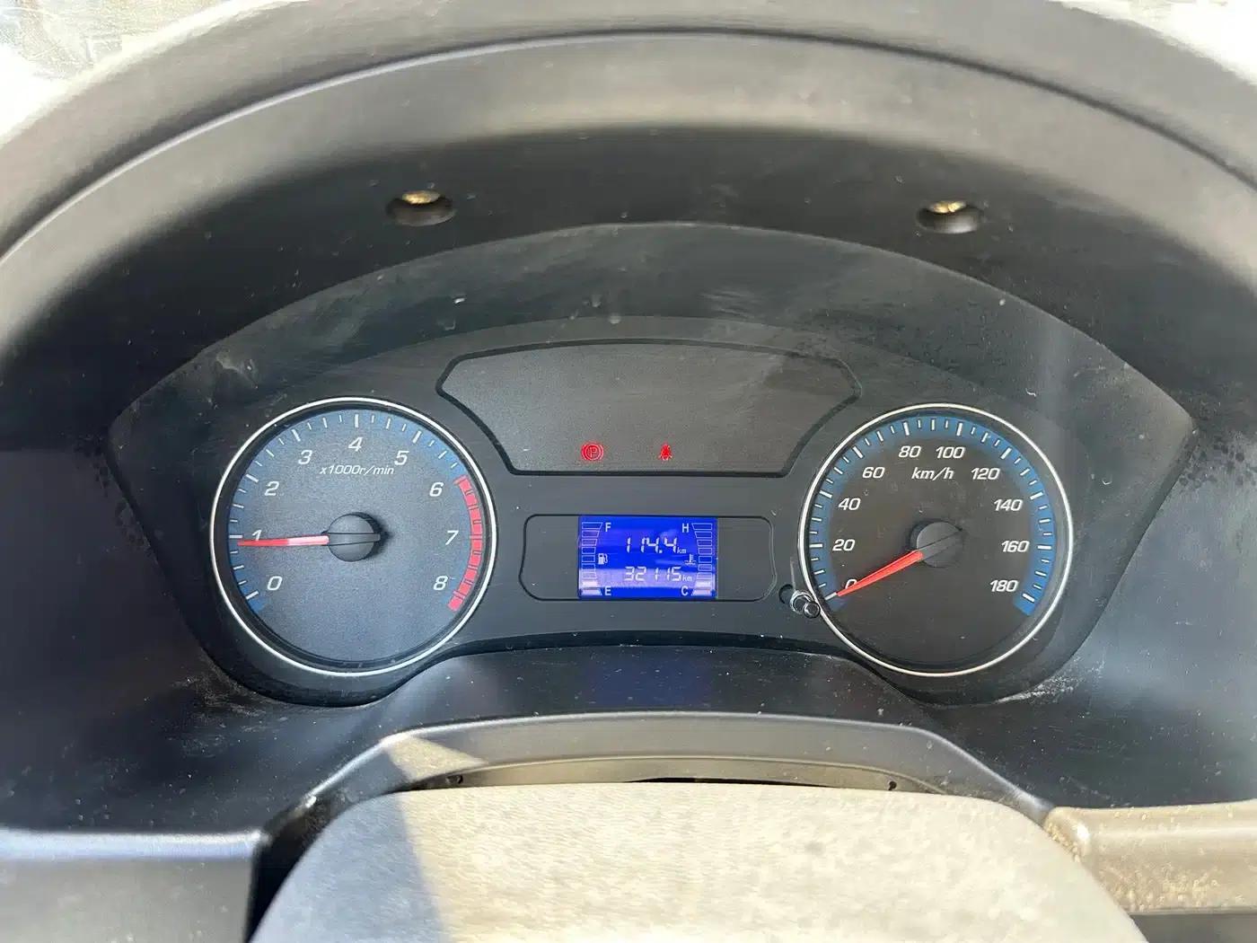 Changan Shenqi F30 2019 1.5L Elite Edition National VI Dual Cab Short Wheelbase DAM15KL — миниатюра 18