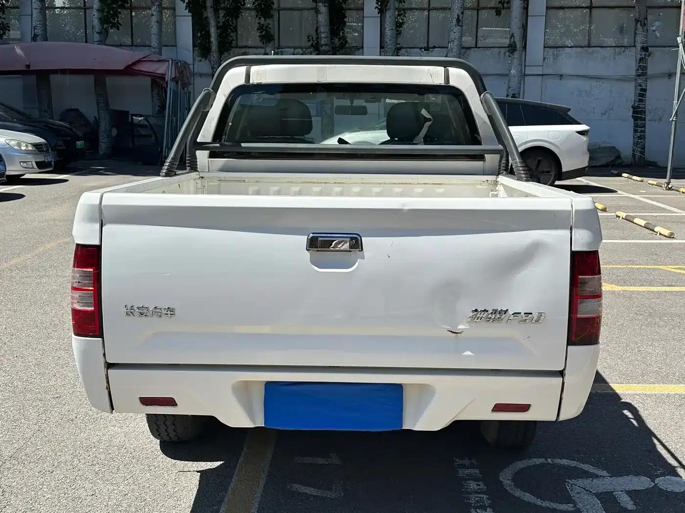Changan Shenqi F30 2019 1.5L Elite Edition National VI Dual Cab Short Wheelbase DAM15KL — миниатюра 4