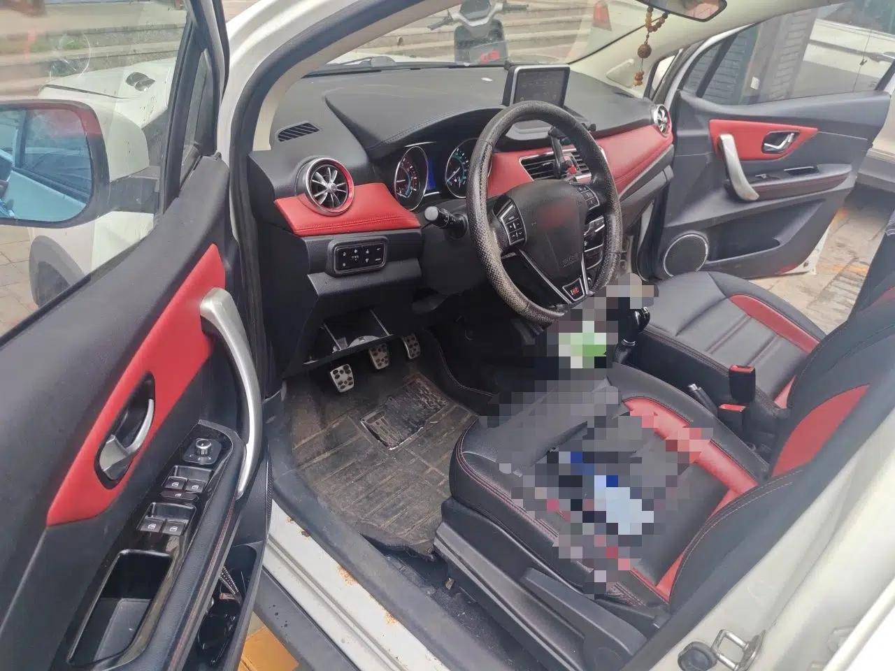 Haval H1 2015 1.5L Manual Luxury Model — миниатюра 16