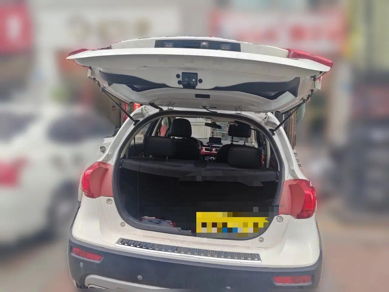 Haval H1 2015 1.5L Manual Luxury Model — миниатюра 19