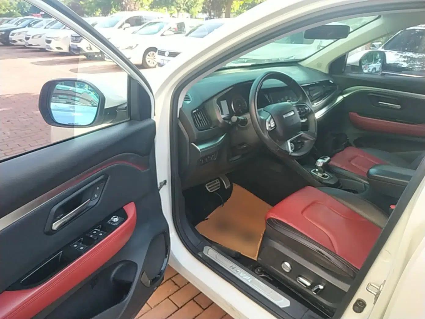 Haval H2s 2017 Red-Label 1.5T Dual-Clutch Luxury Model — миниатюра 18