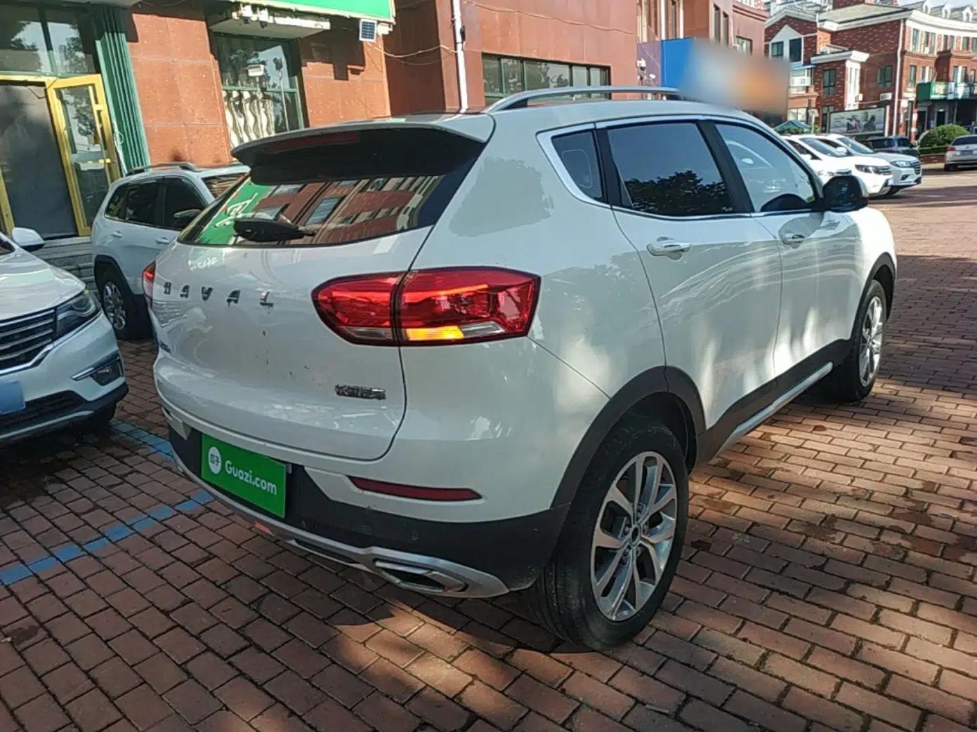 Haval H2s 2017 Red-Label 1.5T Dual-Clutch Luxury Model — миниатюра 6