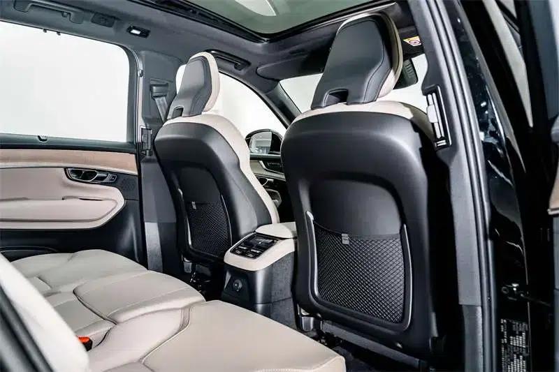 Volvo XC90 PHEV 2025 Facelift E-Drive Hybrid T8 Long Range Smart Luxury Edition 7-Seater — миниатюра 24