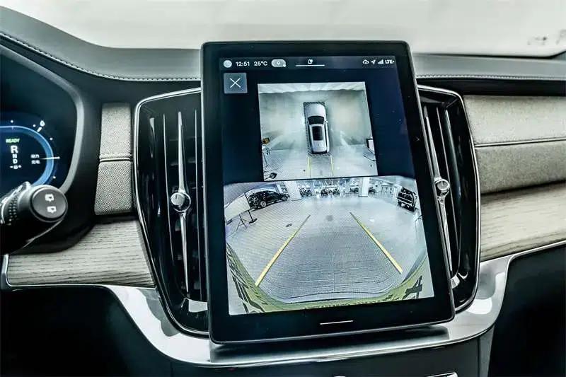 Volvo XC90 PHEV 2025 Facelift E-Drive Hybrid T8 Long Range Smart Luxury Edition 7-Seater — миниатюра 8