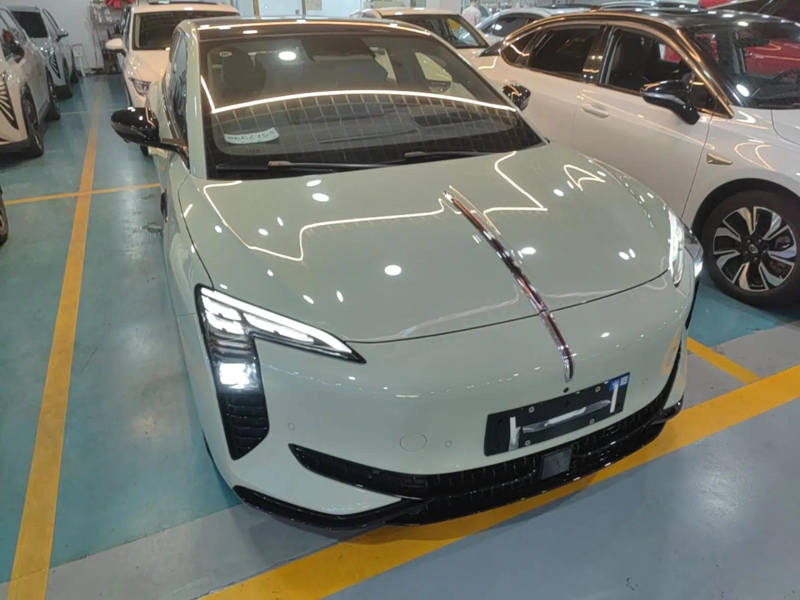 Hongqi EH7 2025 690 Smart Selection Edition — миниатюра 3