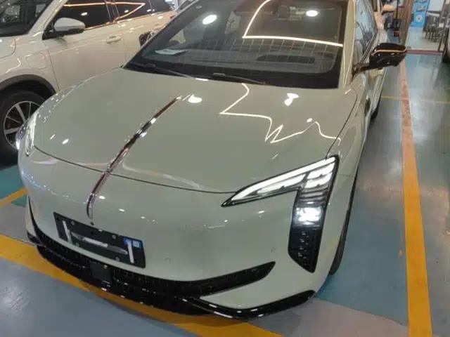Hongqi EH7 2025 690 Smart Selection Edition