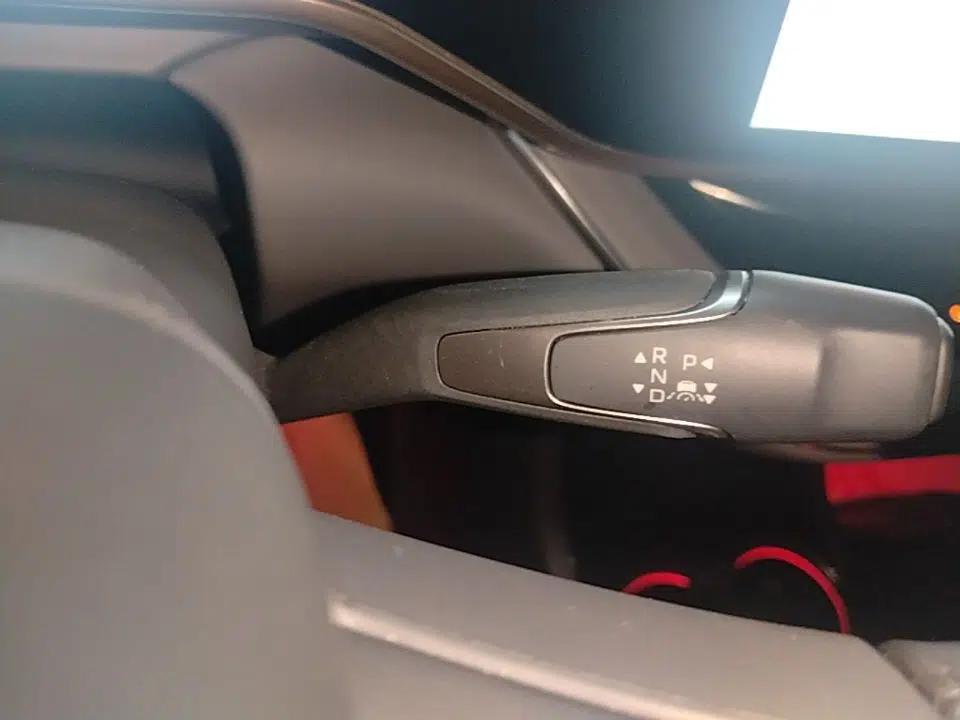 Hongqi EH7 2025 640 All-Wheel Drive Smart Selection Edition — миниатюра 21