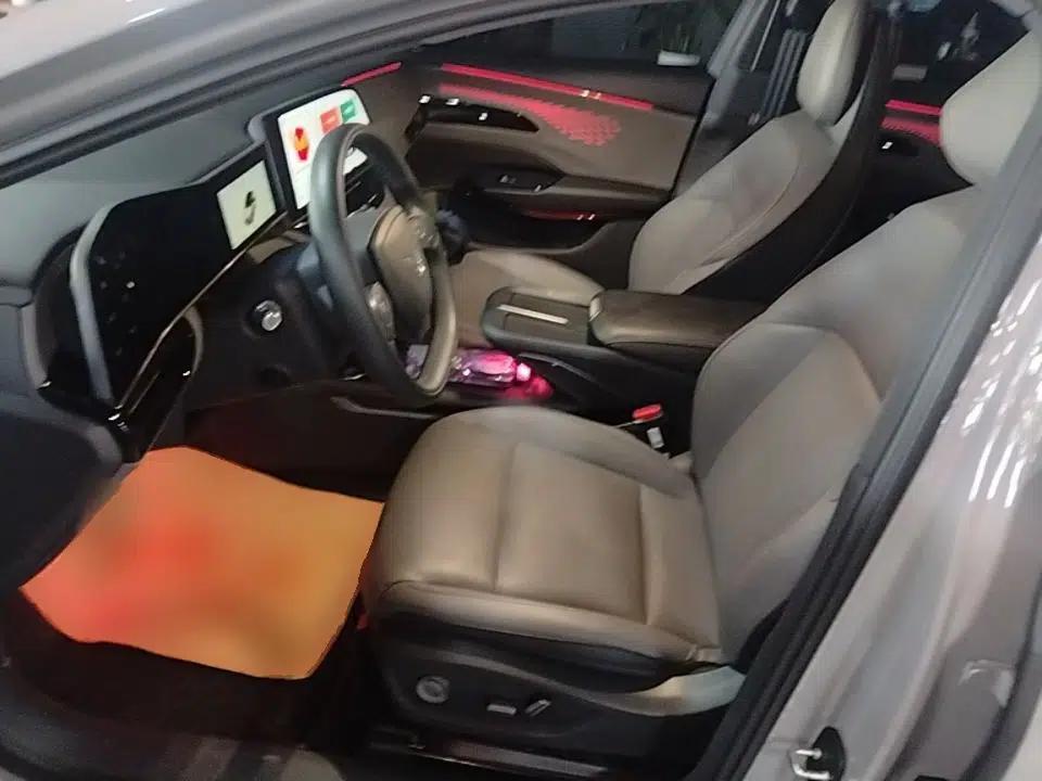 Hongqi EH7 2025 640 All-Wheel Drive Smart Selection Edition — миниатюра 22