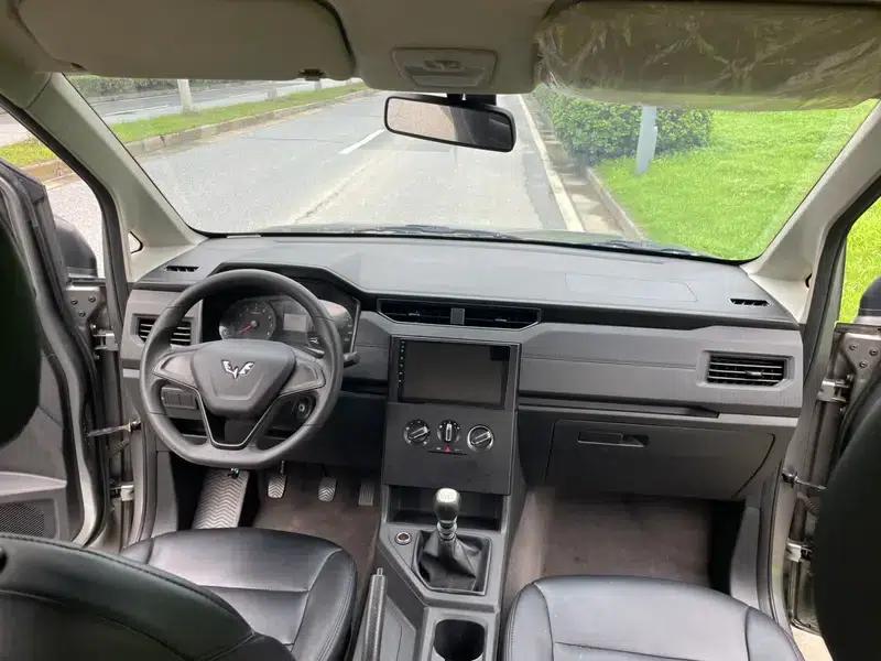 Wuling Hongguang PLUS 2020 1.5T Manual Standard Commercial Vehicle (7 Seats) — миниатюра 12