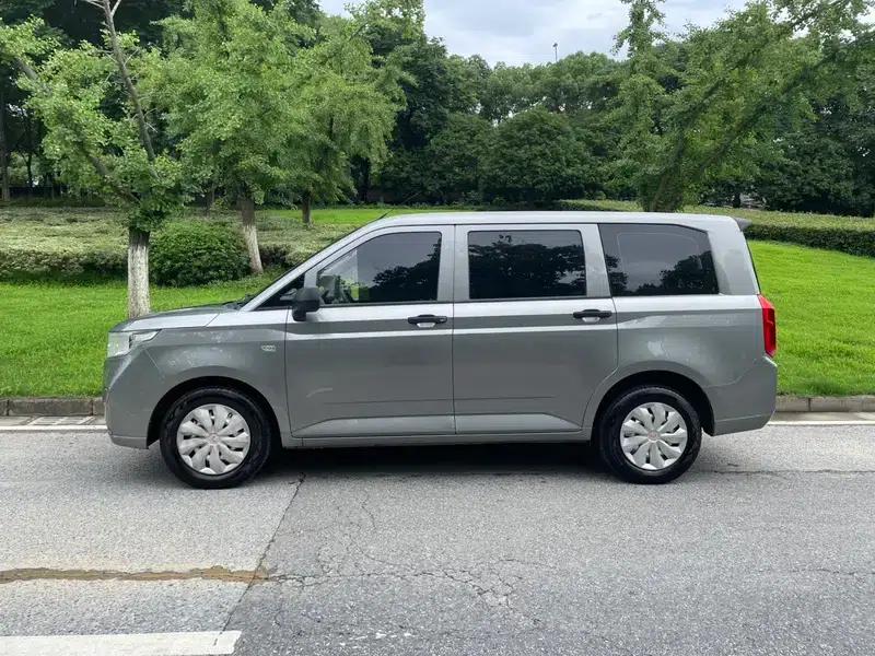 Wuling Hongguang PLUS 2020 1.5T Manual Standard Commercial Vehicle (7 Seats) — миниатюра 4