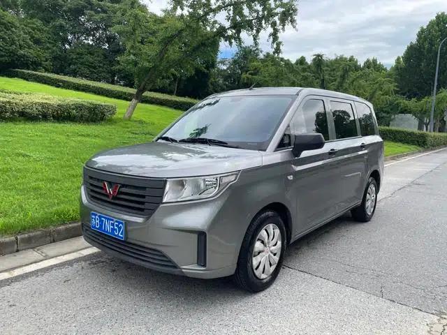 Wuling Hongguang PLUS 2020 1.5T Manual Standard Commercial Vehicle (7 Seats)