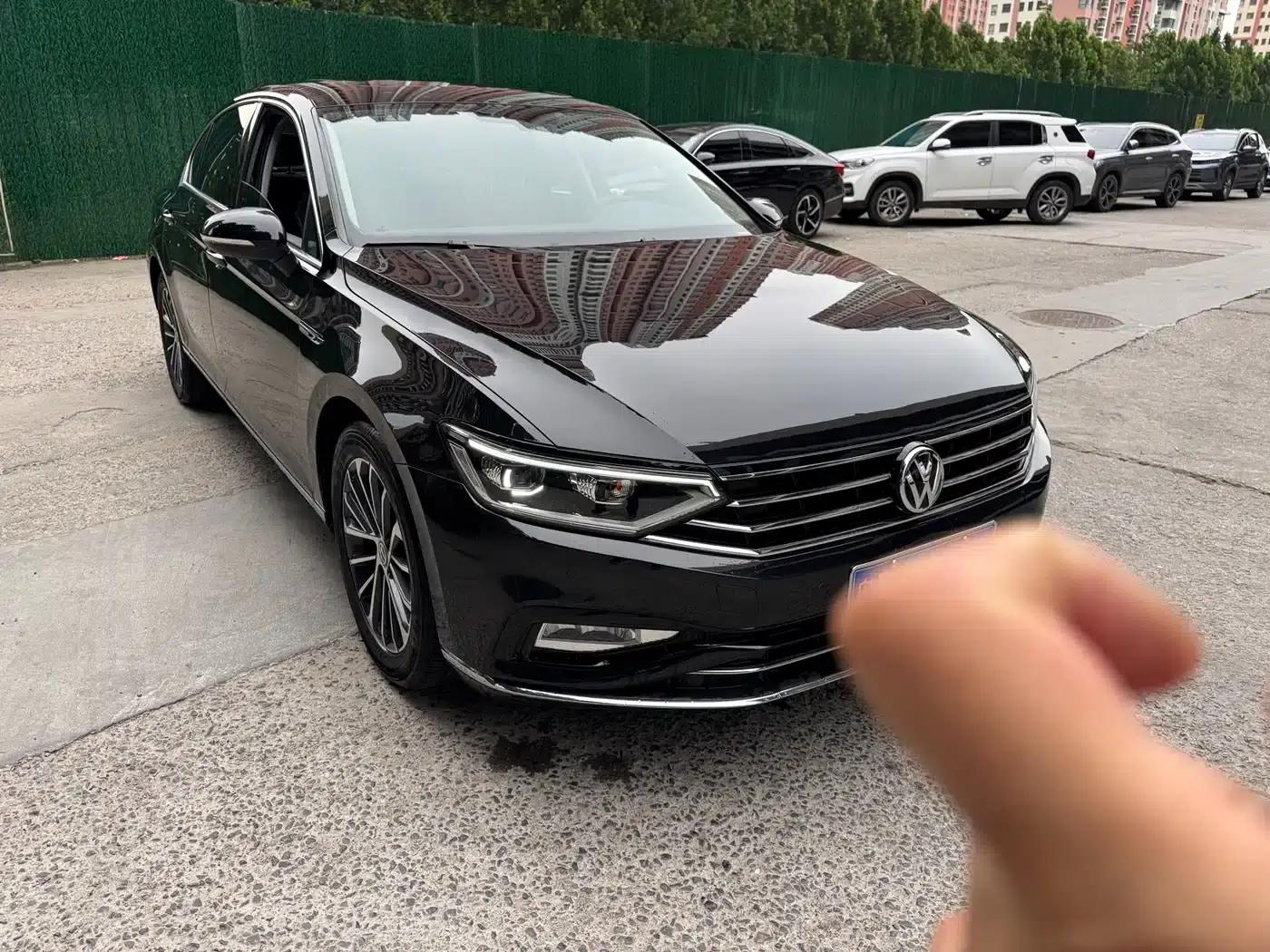 2020 Volkswagen Passat 330TSI DSG Luxury — миниатюра 9