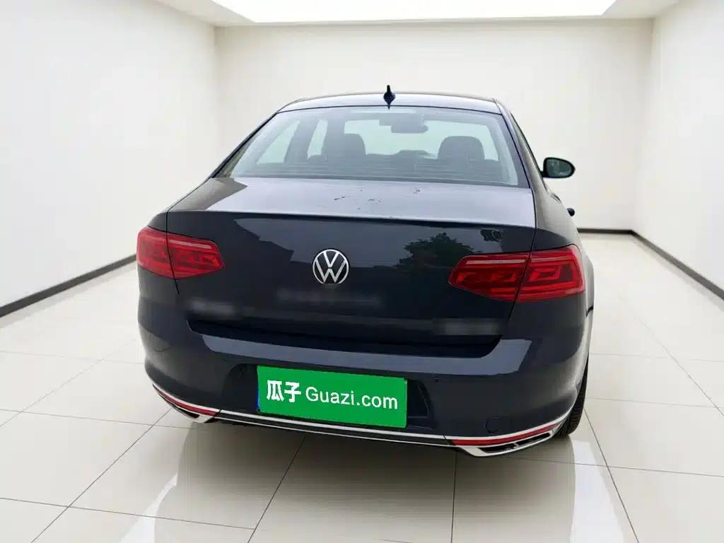 Volkswagen Magotan 2023 2 Millionth Unit Commemorative Edition 330TSI DSG Luxury — миниатюра 3
